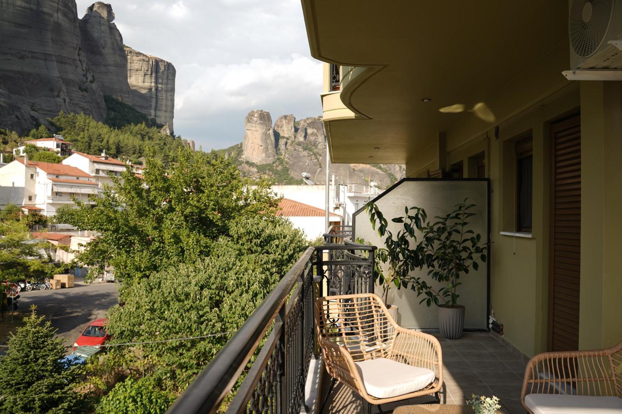 Grand View Suites Meteora Калампака Экстерьер фото